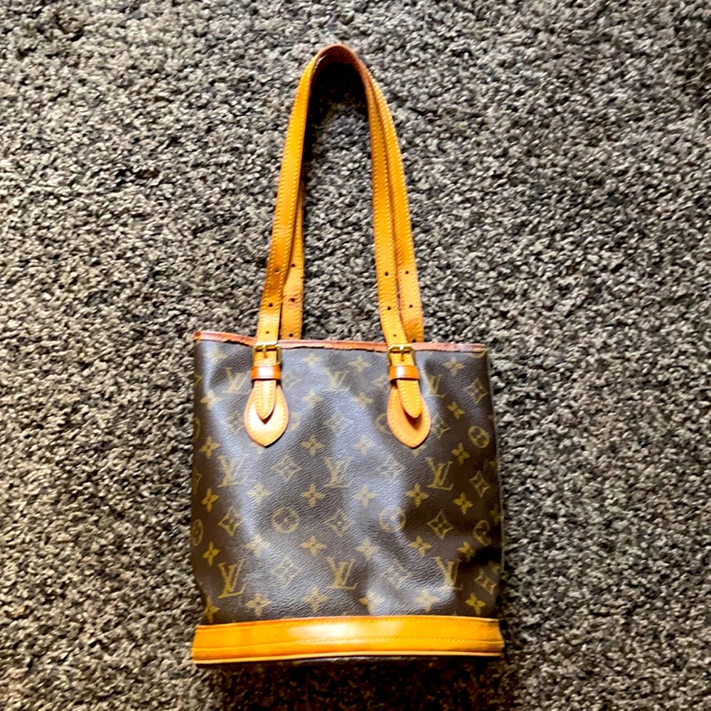 Bucket purse Louis Vuitton